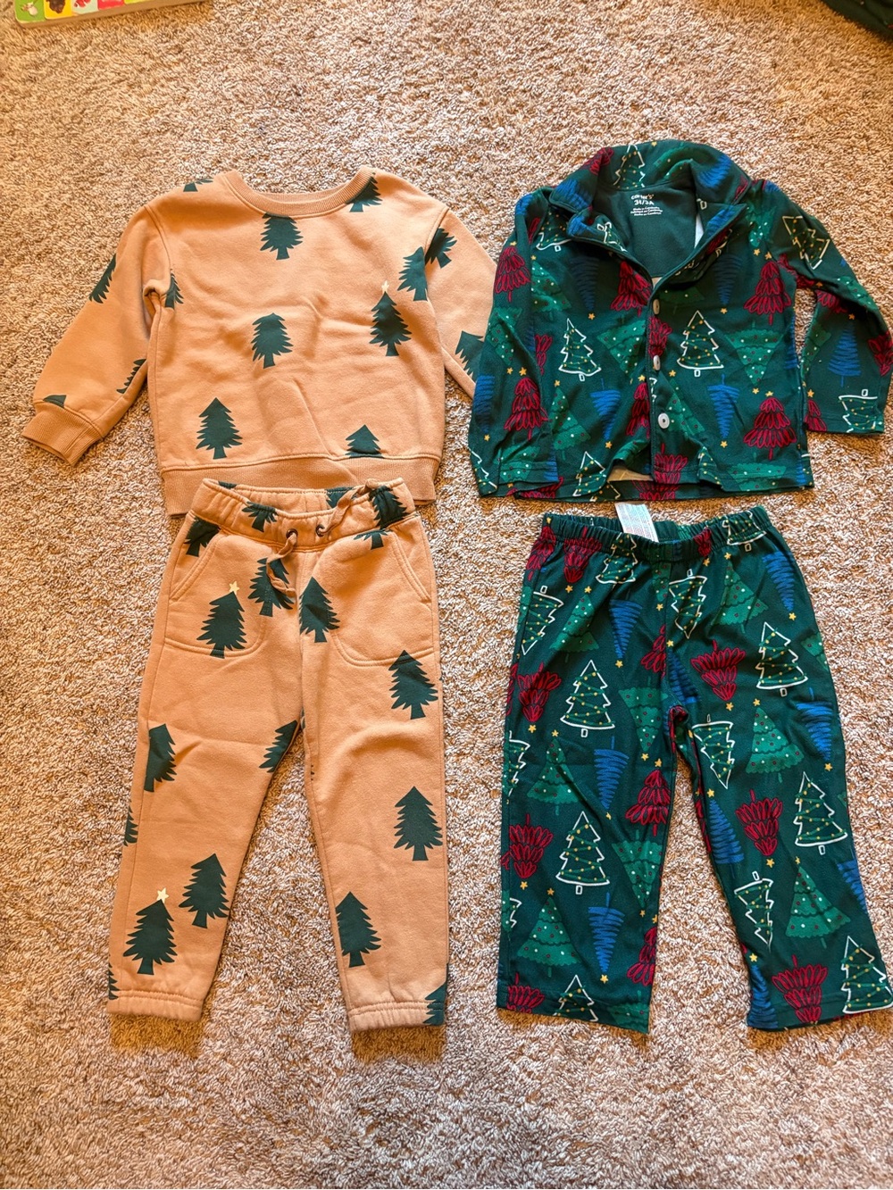 Christmas tree sweatsuit and pjs, size kids 3T